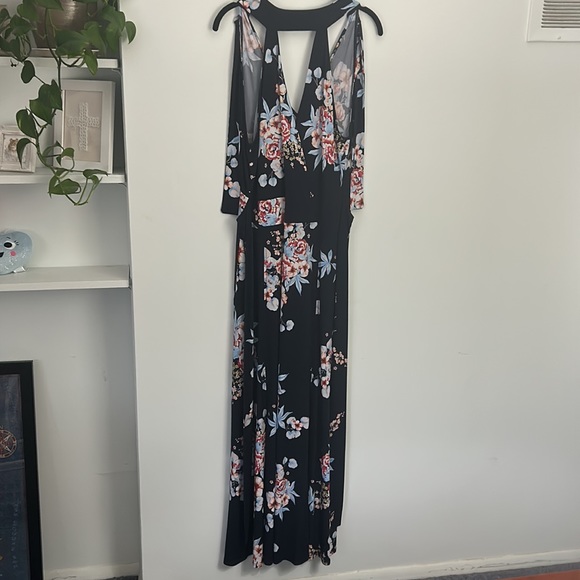 Floral High-Neck Navy Blue New York and Company Maxi Dress - Picture 3 of 7